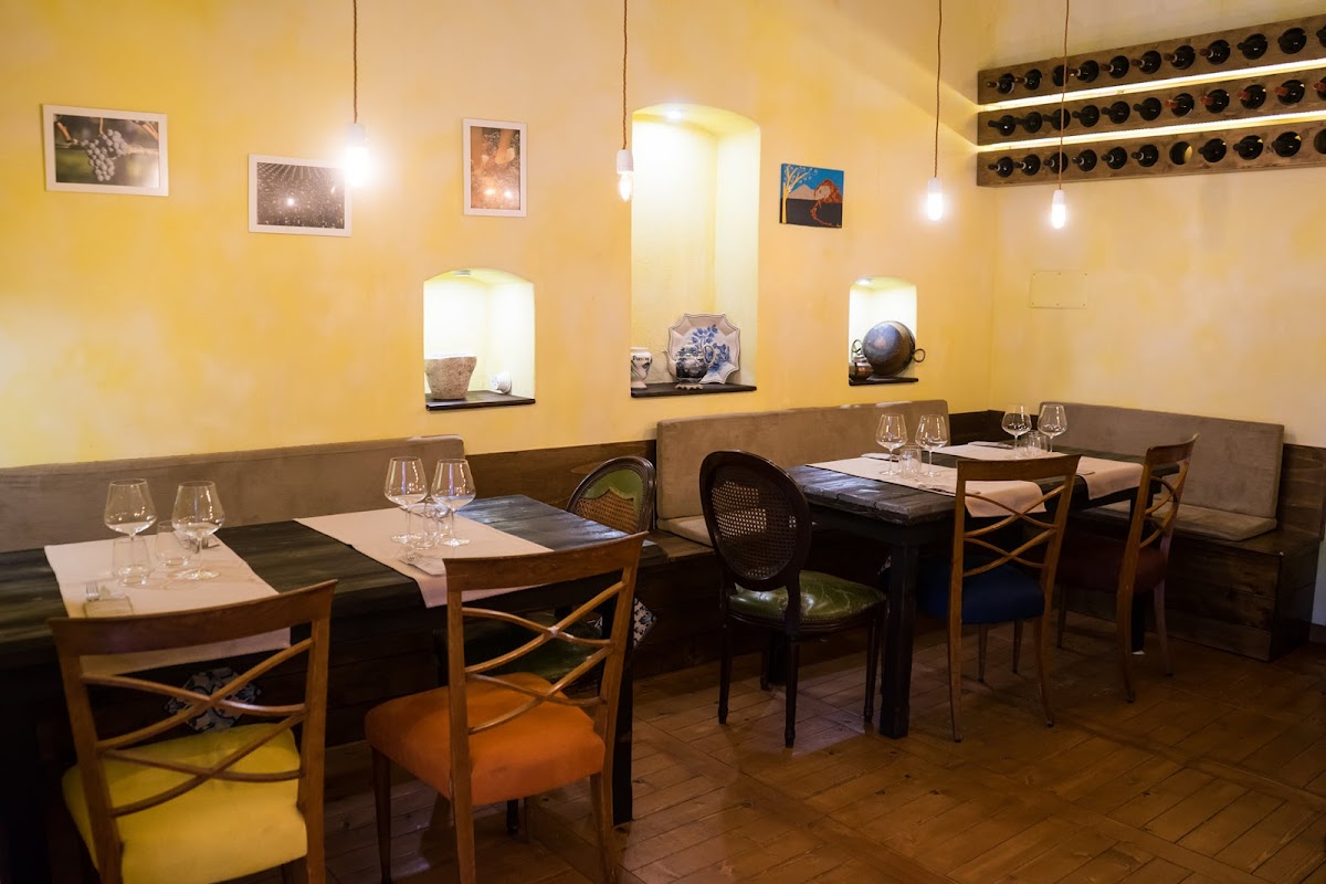 Biancomangiare - Cucina tipica napoletana Trattoria Osteria Napoli foto 1